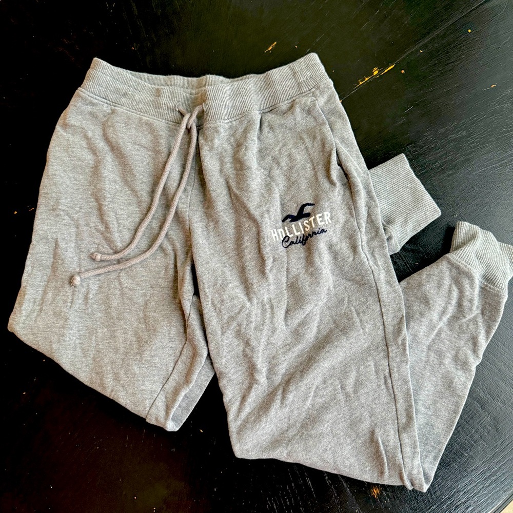 Hollister size small high-rise sweat pants